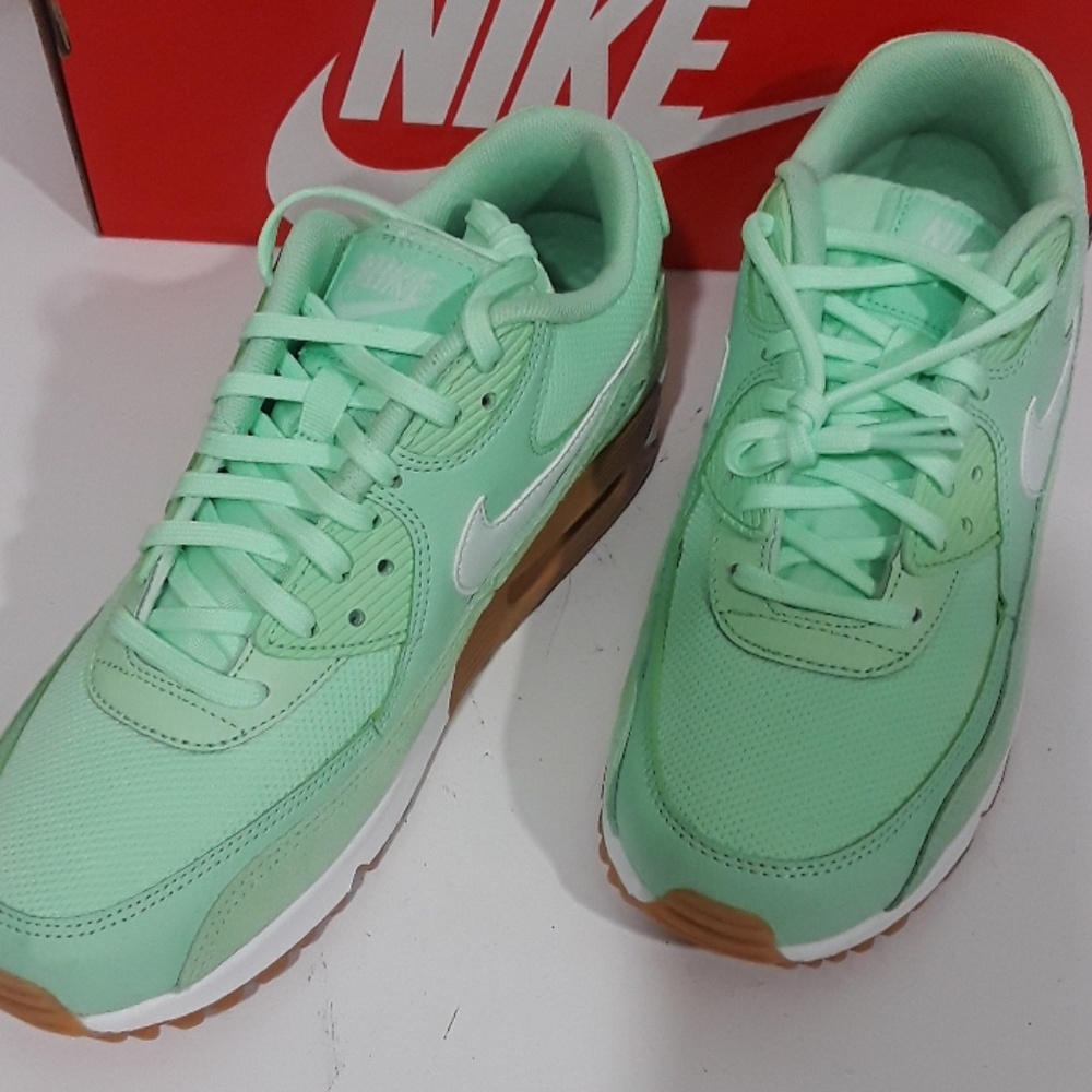 Nike Air Max fresh mint/bare green new 7.5